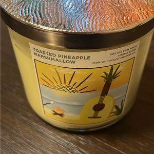 Bath and body works candle